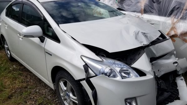 トヨタ プリウス ZVW30 水没取り外し品 平成22年 前期 1F7 シルバー フロント左 フェンダー 2 トヨタ30プリウス 浸水対策 フォグランプ・ユニット・レンズ交換